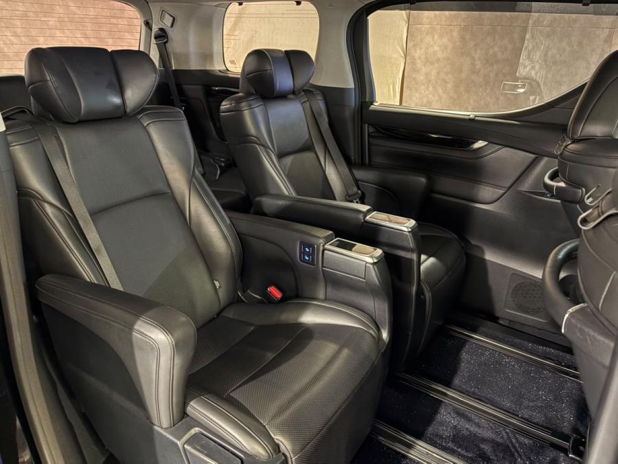 Alphard 2.5 - Image 4